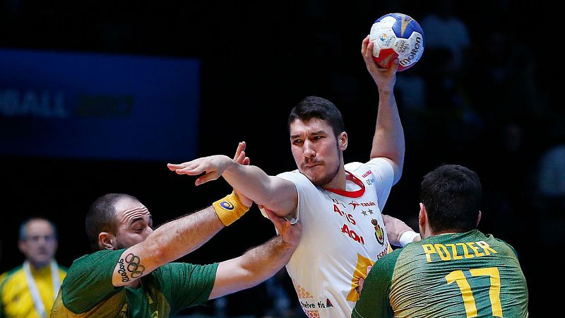 Tablero Deportivo - Djushbaev: "Hemos peleado del primer al último minuto y no podemos fallar tantos lanzamientos"