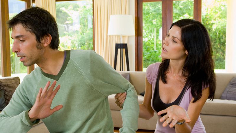 El canto del grillo - 'Si duele, no es amor'. Cómo advertir una relación tóxica - Escuchar ahora