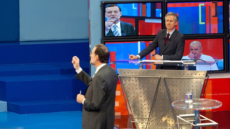 "Zapatero se ha ido echando atrás" en el plató, según una experta (Radio Nacional) | Escuchar