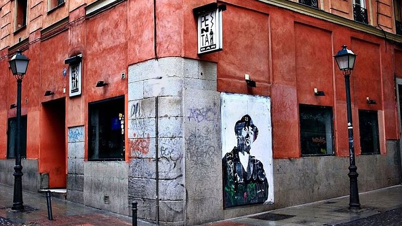 Esto me suena. Las tardes del Ciudadano García - 40 años del emblemático bar El Penta, refugio de la Movida madrileña - Escuchar ahora