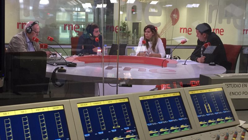 Las mañanas de RNE - Sánchez-Camacho habla de "fisuras" en el gobierno de Junts pel Sí - Escuchar ahora
