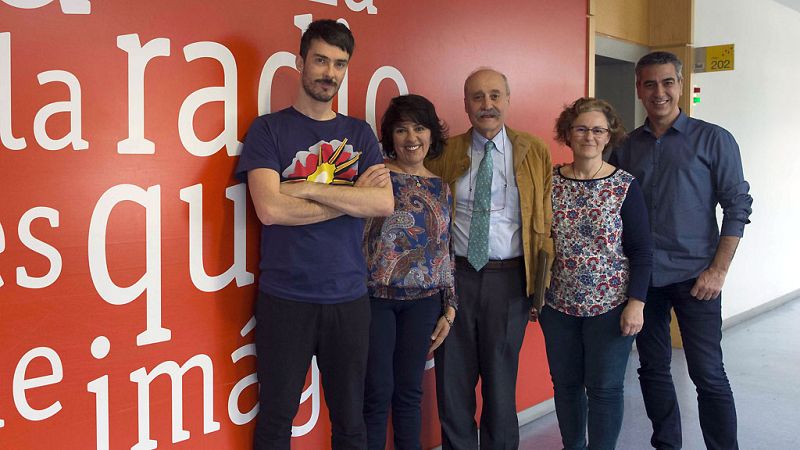 Memoria de delfín - Día Mundial de la Voz con Pucho (Vetusta Morla) - 17/04/17 - escuchar ahora