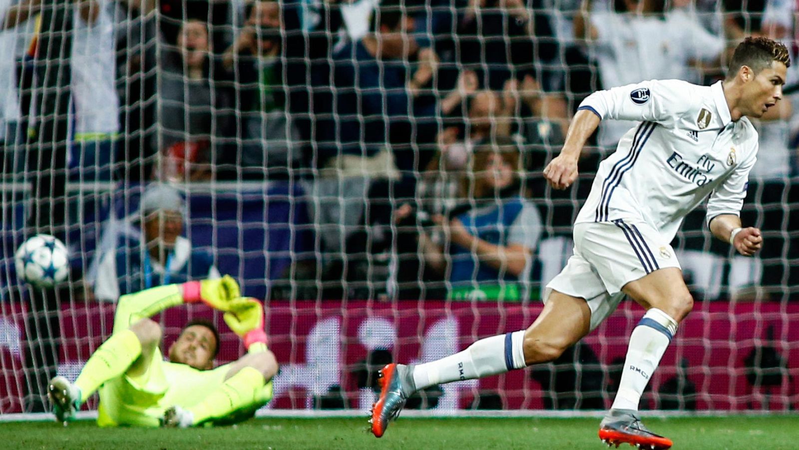 Madrid-Atlético en Tablero Deportivo. 3-0 Cristiano (2/5/17) - Tablero deportivo | Escuchar