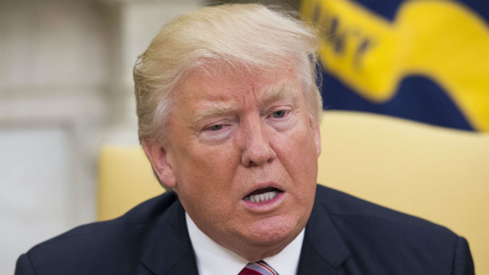 Las mañanas de RNE - Trump niega que presionara a Comey para que no le investigara - Escuchar ahora