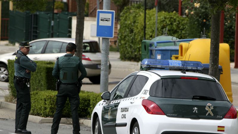 Radio 5 Actualidad - Aumentan las denuncias por el macabro juego de 'la ballena azul' - 15/05/17 - Escuchar ahora