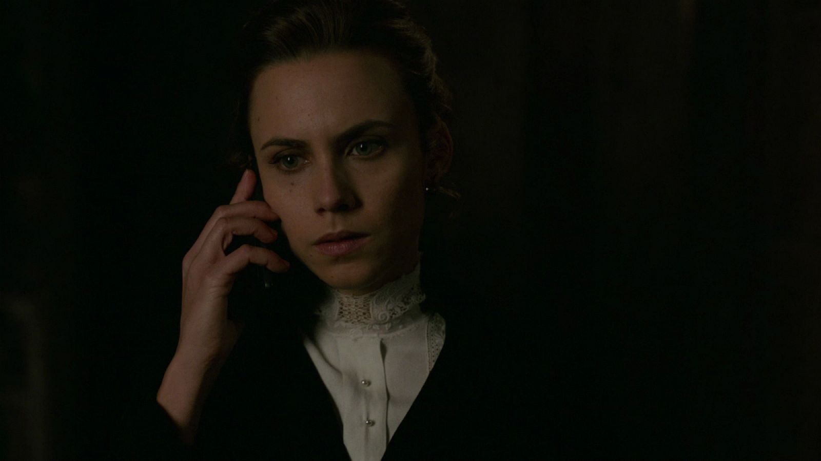 El Ministerio del Tiempo - El tono de llamada del tel�fono m�vil de Amelia