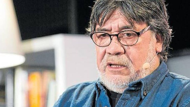 Histororias de papel - Luis Sepúlveda, toda una trayectoria - Historias de papel | Escuchar