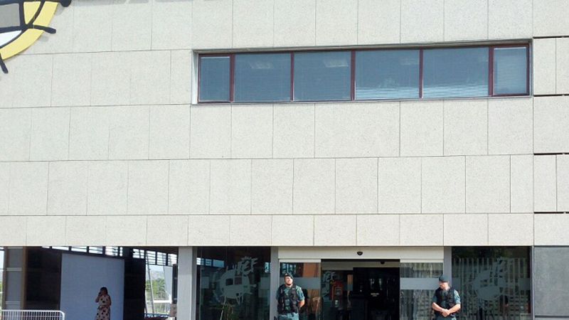 Boletines RNE - Detenido el presidente de la Federación Española de Fútbol en una operación anticorrupción - Escuchar ahora