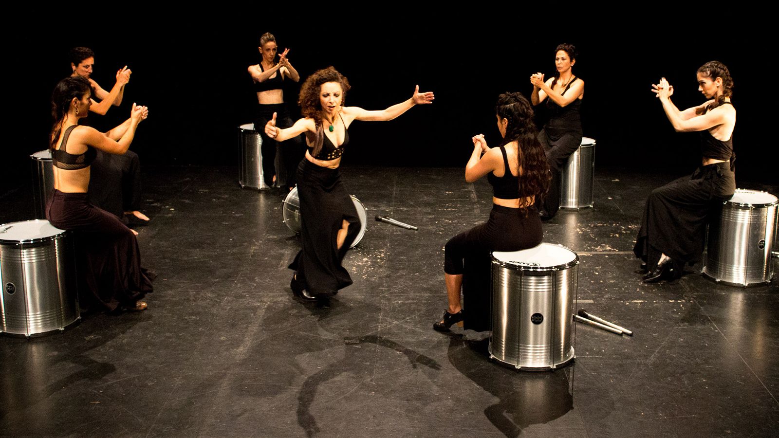 Salimos por el mundo - Juana Casado estrena 'Amazonas', un espectáculo de AndanZas, con la coreografía de Rosario Toledo - 25/07/17 - escuchar ahora