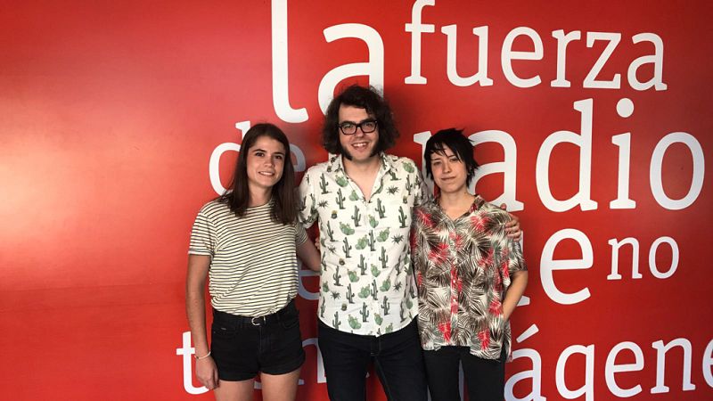 Madrugadas de verano - Estrogenuinas: guerrilleras del punk - Escuchar ahora