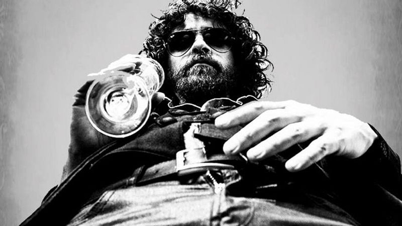 Madrugadas de verano - David Llosa, Gatoperro: "Intento hacer rock desde una perspectiva mediterránea" - Escuchar ahora