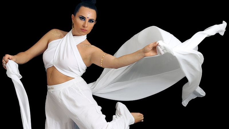 Madrugadas de verano - El vuelo de Nastasia Zürcher - Escuchar ahora