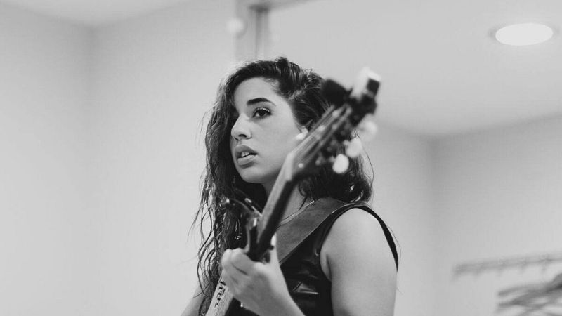 Noches de verano - Descubre la voz llena de alma de Paula Bilá - Escuchar ahora