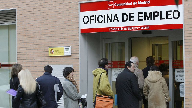 Boletines RNE - El paro aumenta en 46.400 personas en agosto - Escuchar ahora