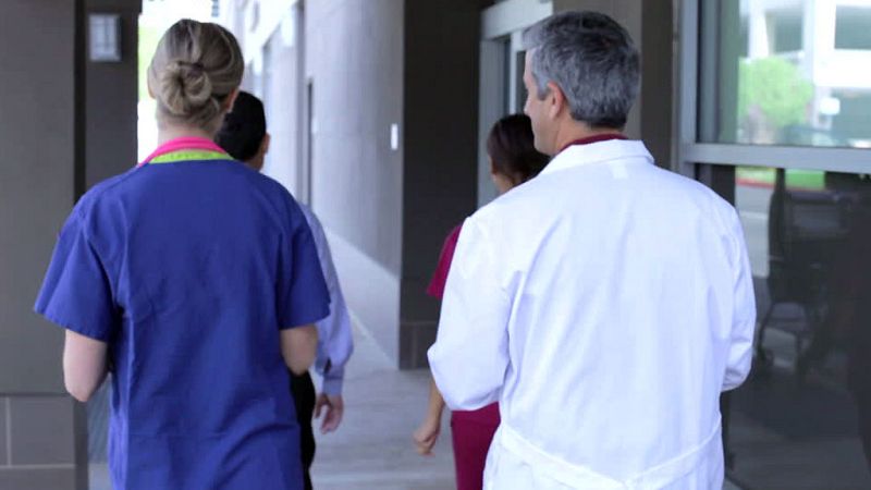 Las mañanas de RNE - Hacienda y sindicatos negocian la subida salarial de los funcionarios - Escuchar ahora