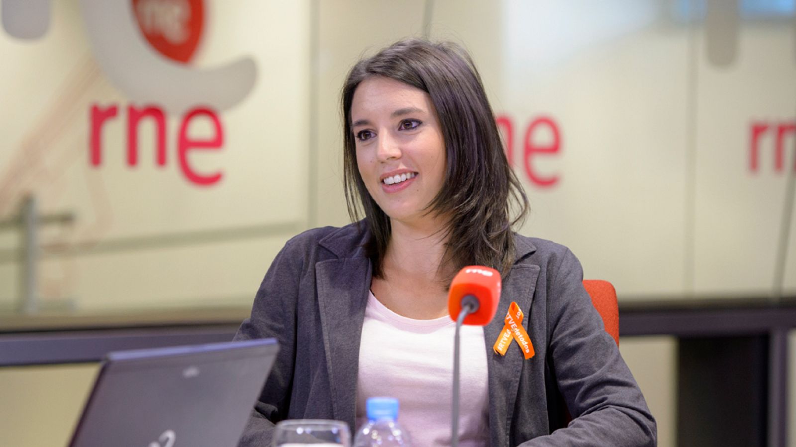 Las mañanas de RNE - Irene Montero (Unidos Podemos): "El Gobierno está escalando el nivel de tensión en Cataluña" - Escuchar ahora