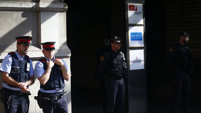 Las mañanas de RNE - A disposición judicial los cargos de la Generalitat detenidos por organización del 1-O - Escuchar ahora