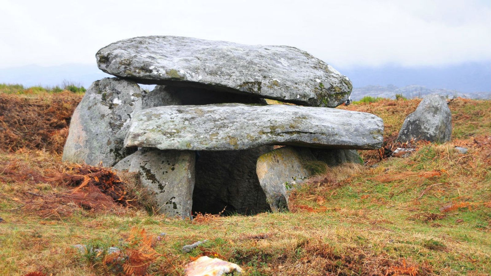 MVPAC, prehistoria y arqueología - Ortostatos de Sejos - 17/12/17 - Escuchar ahora