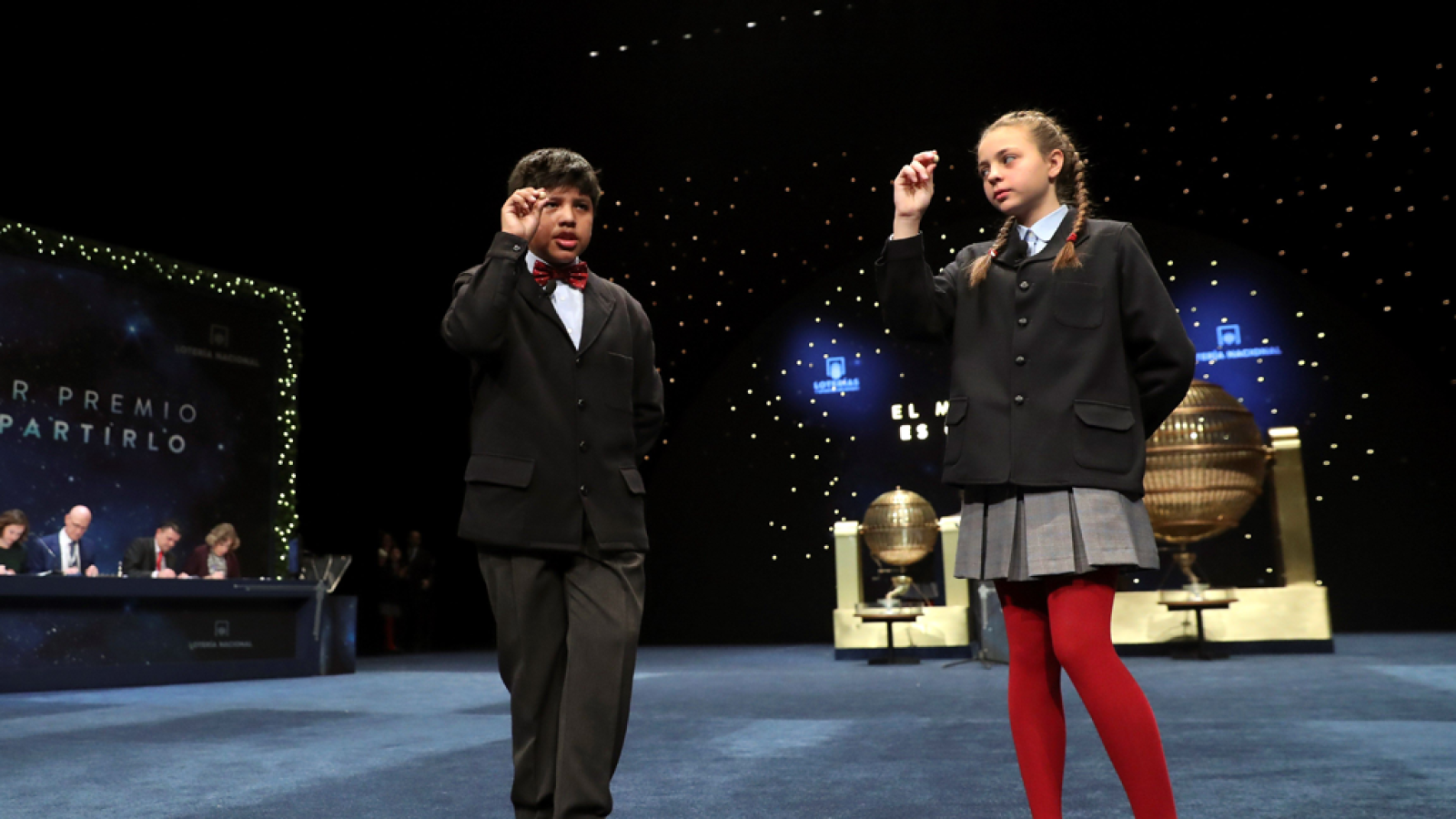 Lotería de Navidad - 06914, tercer premio de la Lotería de Navidad - Escuchar ahora