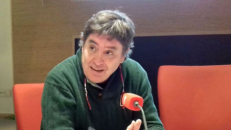 Las mañanas de RNE - Luis García Montero: "'A puerta cerrada' necesitaba meditación, conocimiento y pensarse las cosas dos veces" - Escuchar ahora