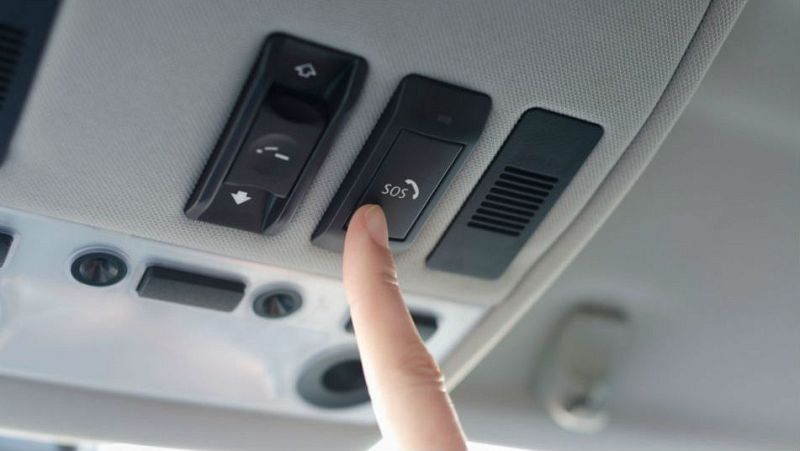 Desde hoy obligatorio en el coche el botón e.Call: emergencia automática
