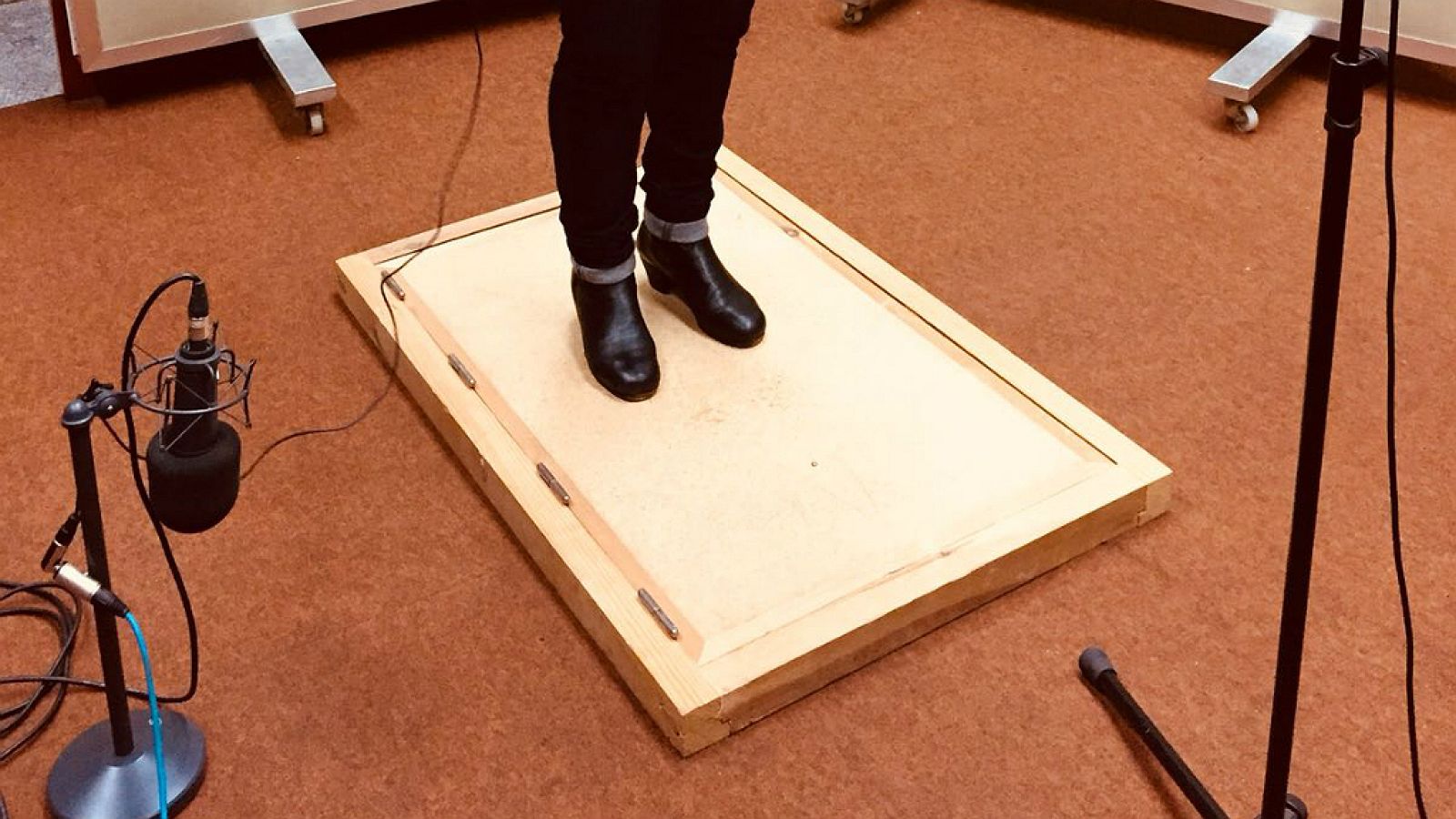 A compás - Aula de flamenco: zapateado- primera clase - 21/04/18