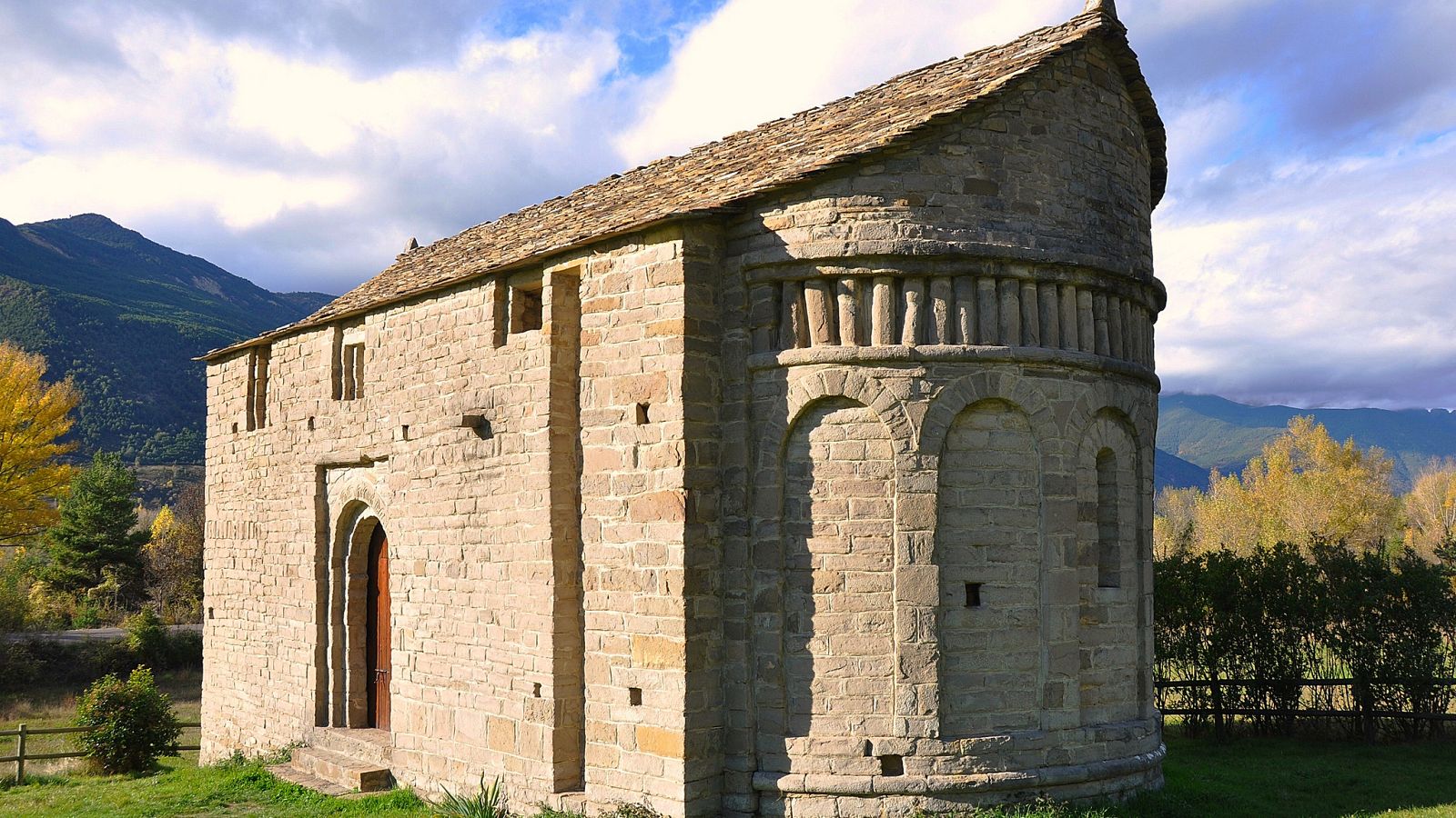 Marca España - Ruta por el Mozárabe del Serrablo - escuchar ahora