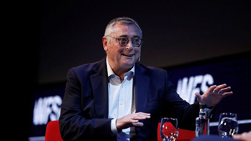 Michael Robinson - Olga Viza - "Zona mixta" - Escuchar ahora