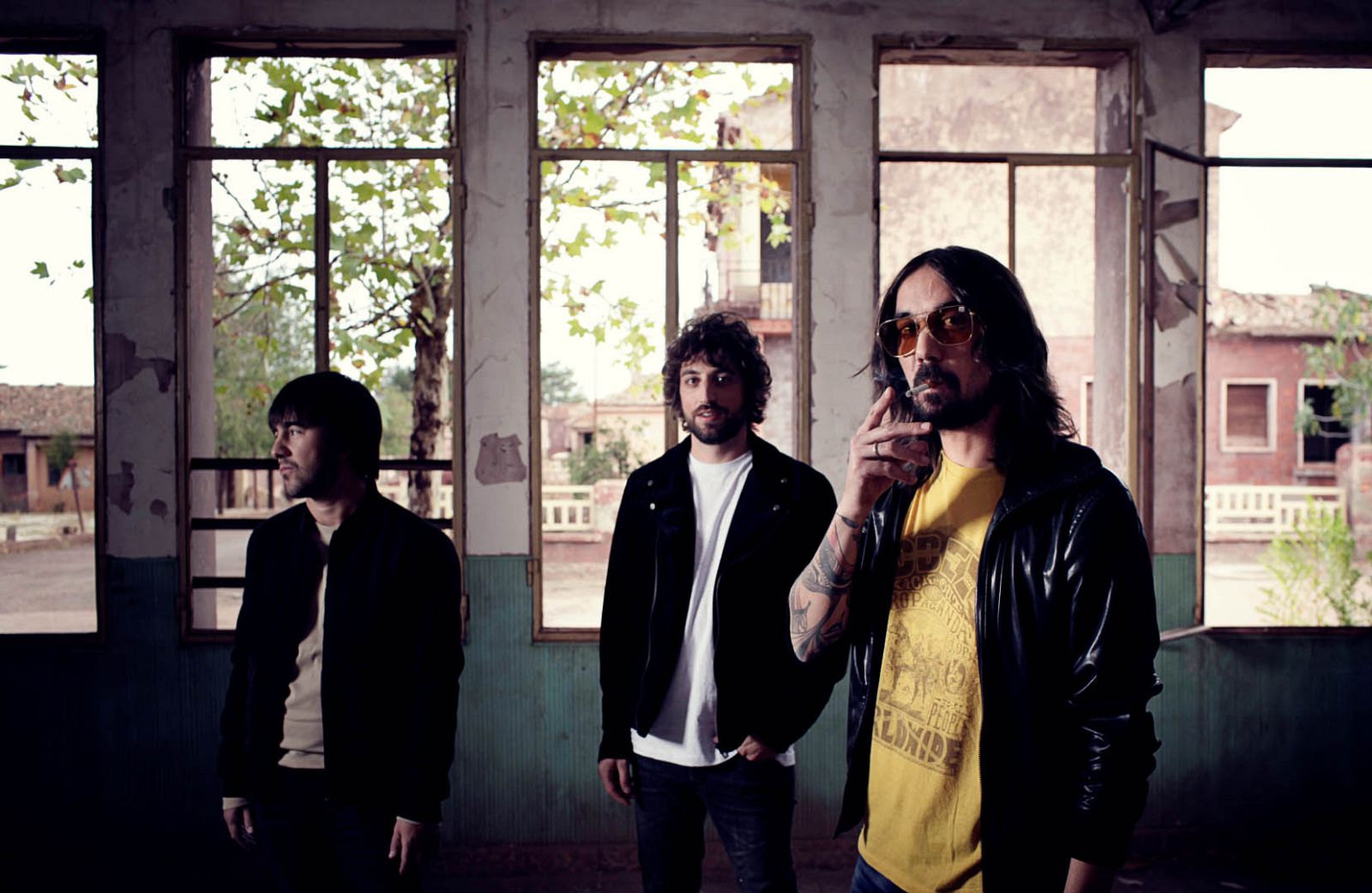 Las mañanas de RNE - Lori Meyers interpreta en acústico "Siempre brilla el sol" - Escuchar ahora