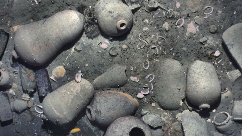 Entre paréntesis - Salvar del expolio al galeón San José - Escuchar ahora