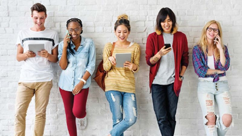 Noches de verano - Las diferencias entre los jóvenes de los 90 y los de hoy en día