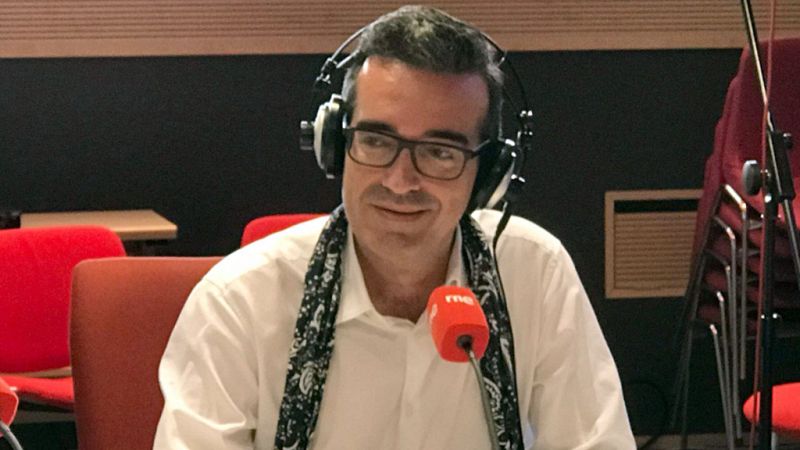 Esto me suena - Javier Robles, el alto directivo que lo dejó todo por la música - Escuchar ahora