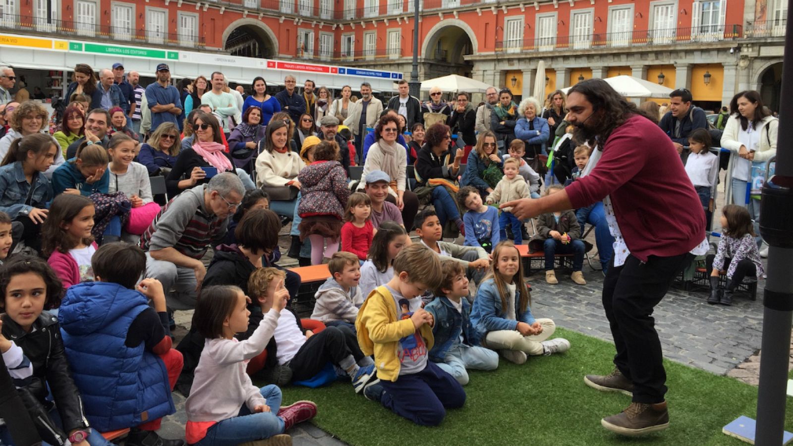 De lo más natural - Contadores de historias: "Nada en los cuentos es superficial" - 26/08/18 - escuchar ahora