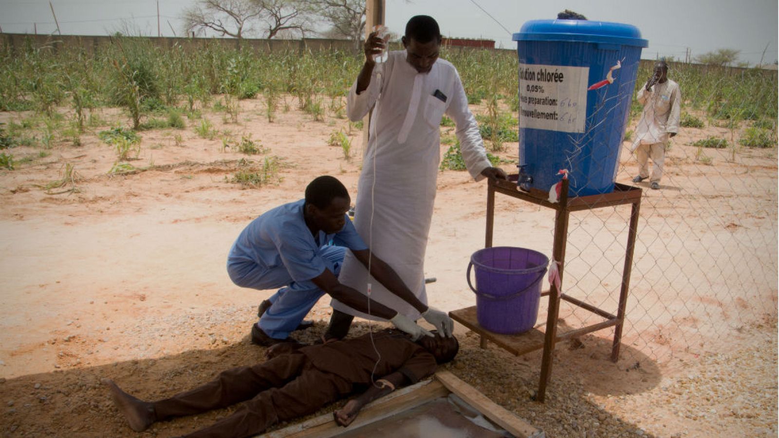 Cinco Continentes - Visitamos Níger, país donde existe una epidemia de cólera - Escuchar ahora