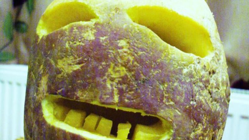 No es un día cualquiera - Halloween - Escuchar ahora