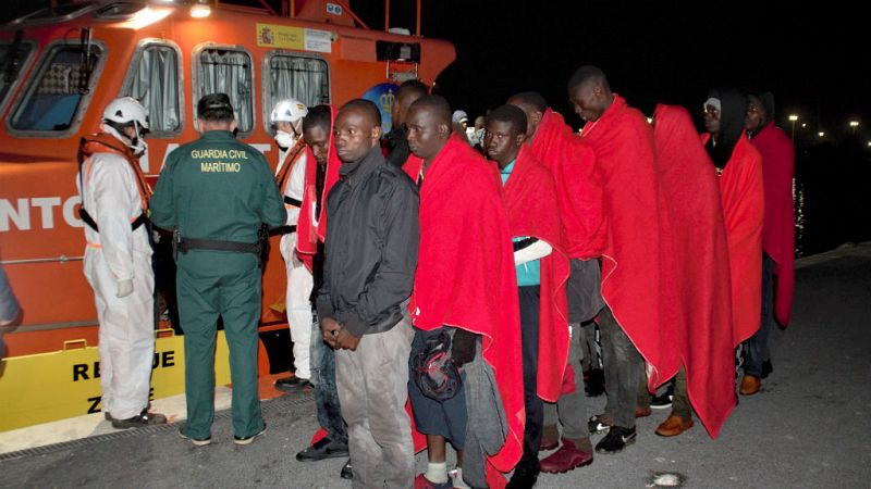 Radio 5 Actualidad - Más de 600 personas rescatadas por Salvamento Marítimo - Escuchar ahora