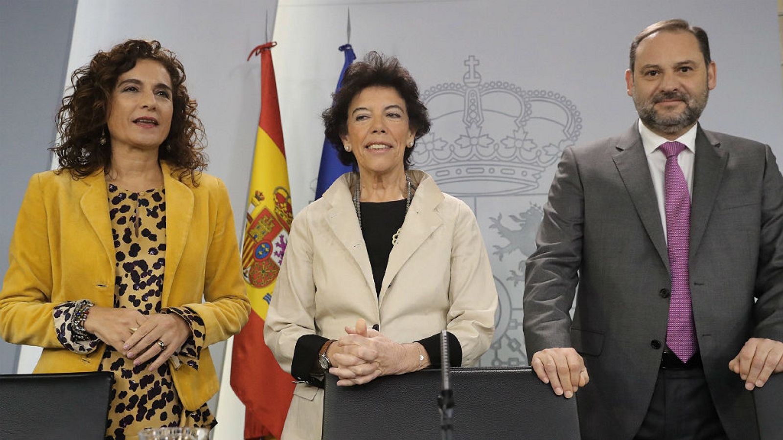 14 horas - El Gobierno aprueba que el impuesto de las hipotecas lo paguen los bancos - Escuchar ahora