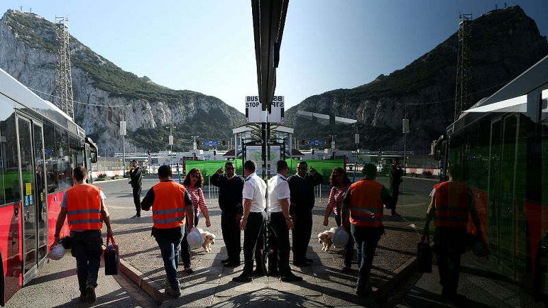 14 horas - El Gobierno lanza un plan integral para combatir el narcotráfico en el Campo de Gibraltar - Escuchar ahora