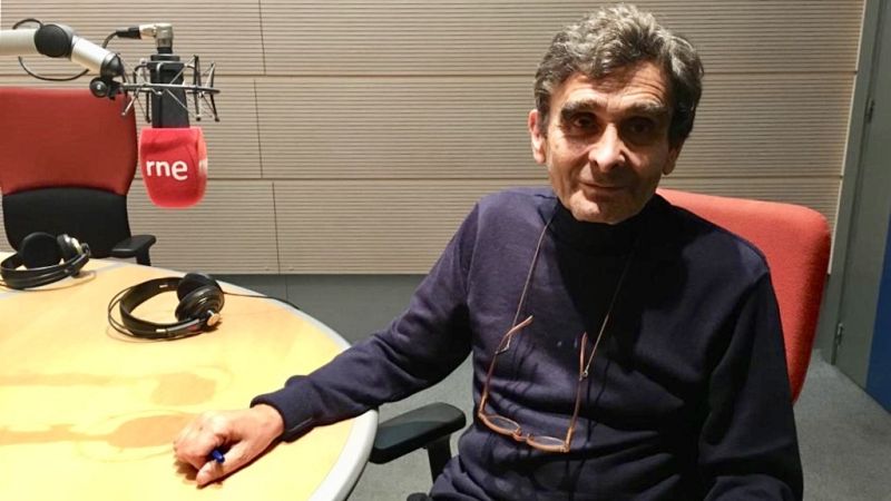 Gente despierta - El diseñador Adolfo Domínguez nos presenta 'Juan Griego' - Escuchar ahora