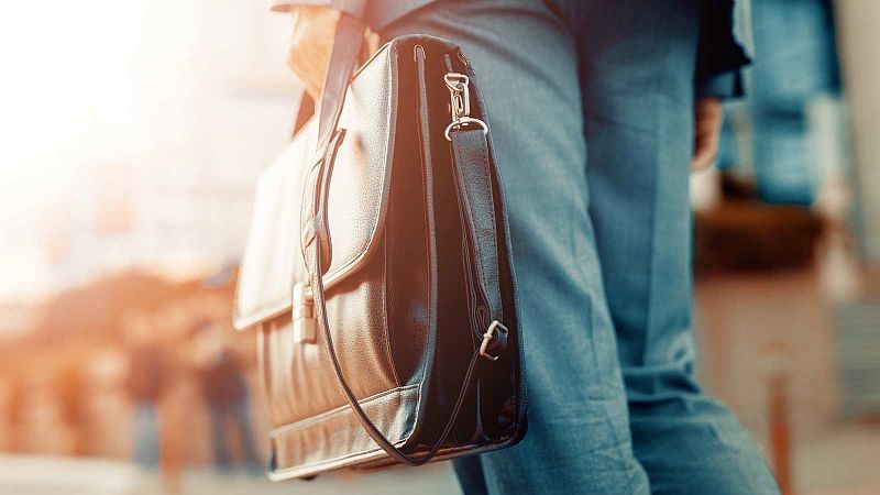 40 años de Constitución en RNE: Derechos y deberes fundamentales - Artículo 35 - Derecho al trabajo - Escuchar ahora