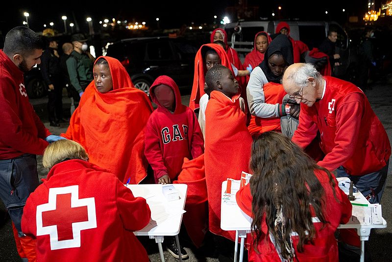 14 horas - La llegada de inmigrantes, un reto para Andalucía - Escuchar ahora