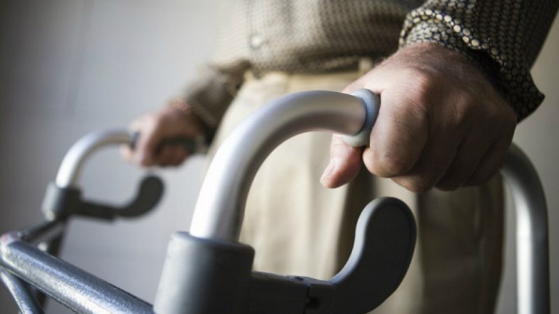 14 horas - Cien mil grandes dependientes están en lista de espera