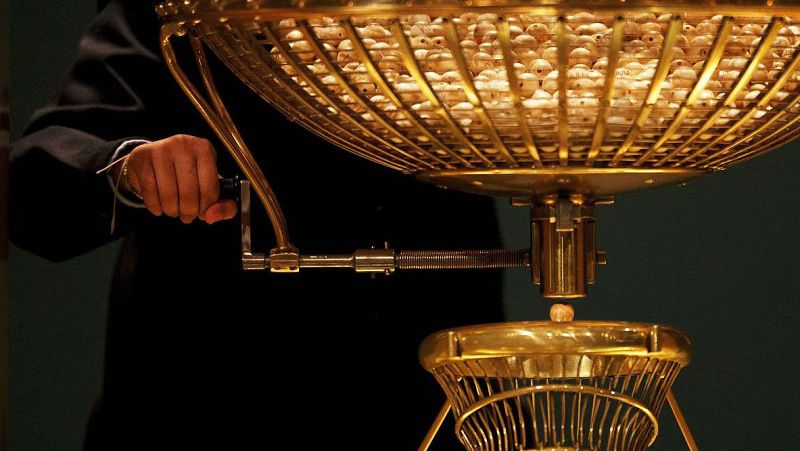 Memoria de delfín - 'El Gordo' abre de nuevo la fábrica de los sueños - 22/12/18 - escuchar ahora