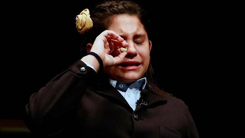 Lotería de Navidad - RNE entrevista a la madre de Nerea, la niña que ha cantado el segundo