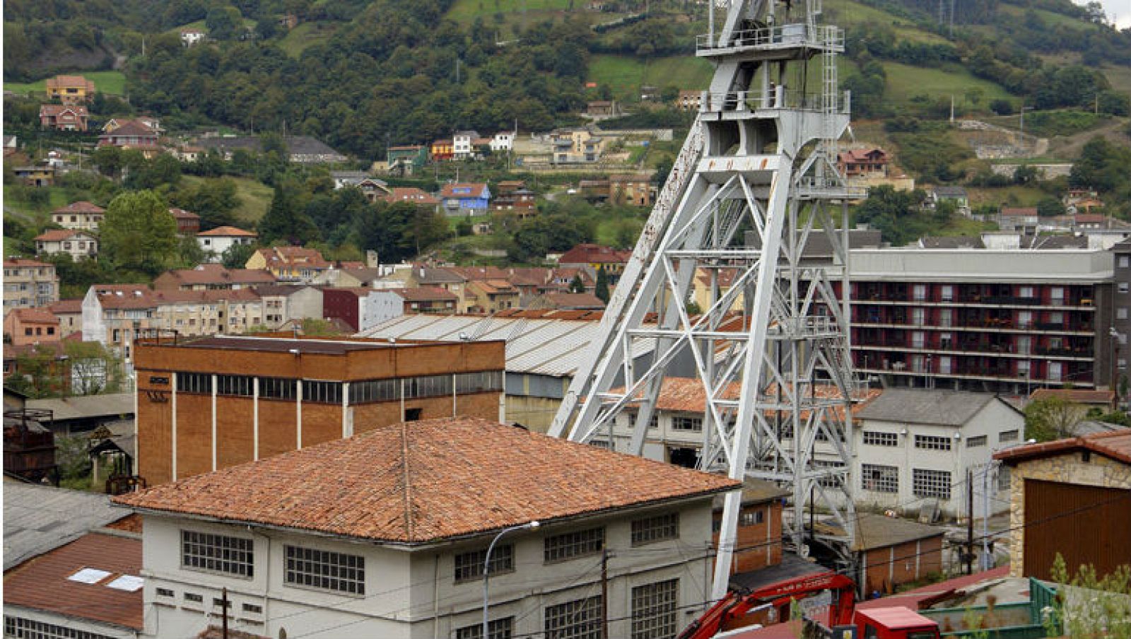 Informativos fin de semana - 14 horas - Asturias, Aragón y C. y León piden alternativas al cierre de cuencas mineras - Escuchar ahora