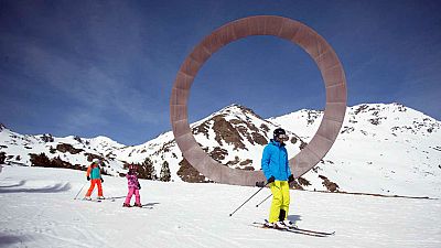 Todo Noticias - Ma�ana - �Sin nieve en la pistas de esqu� de Arag�n? - Escuchar ahora