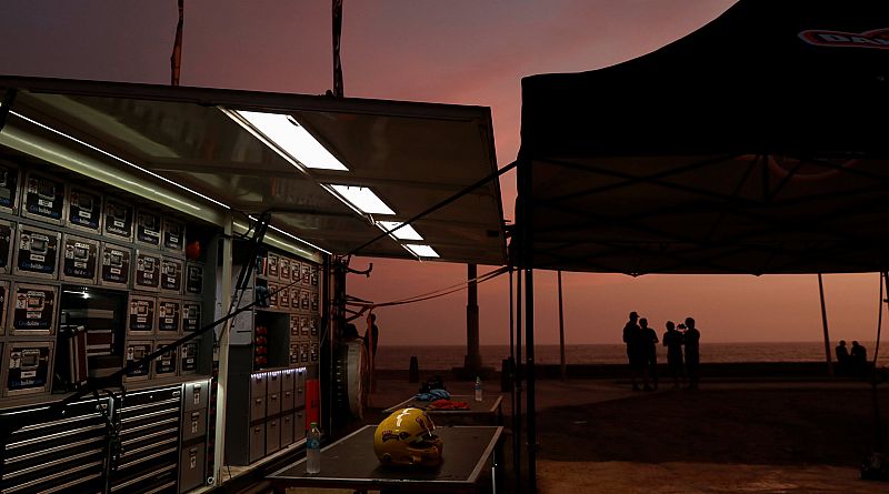 El día a día en el Dakar para un equipo de TVE tiene su propia porción de aventura. Paco Grande y Ashley Pla nos cuenta cómo es su lucha con la tecnología en medio del desierto.