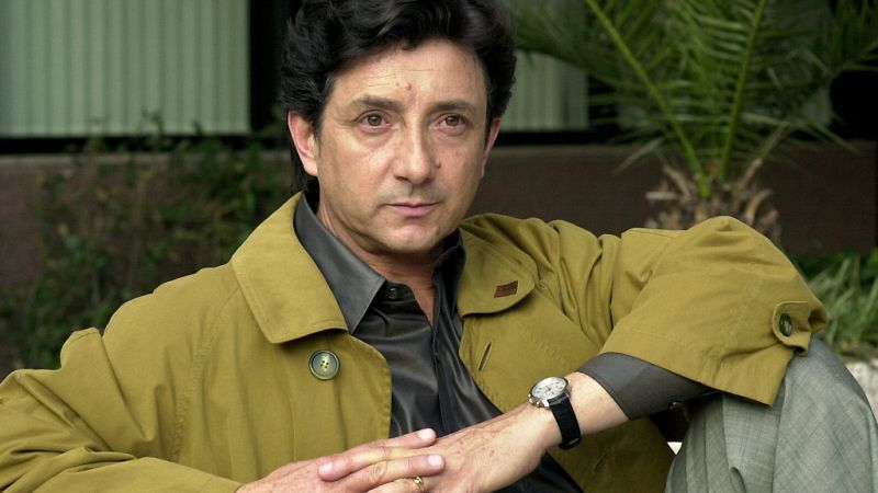 Entre dos luces - La estrella de Juan Bau - Escuchar ahora