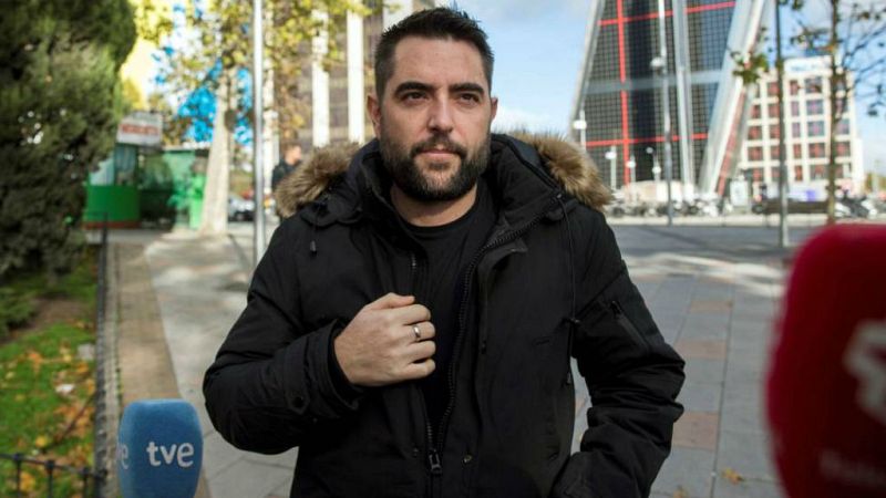 24 horas - Archivada la causa contra Dani Mateo por sonarse los mocos con una bandera de España - escuchar ahora
