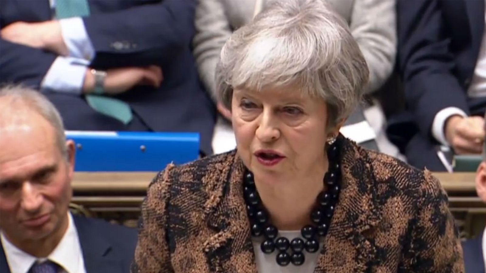 24 horas - May promete negociar cambios sobre la frontera con Irlanda - escuchar ahora